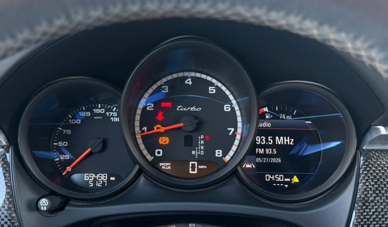 
								2016 Porsche Macan full									