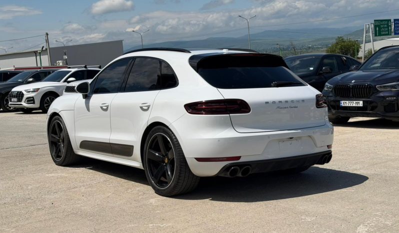 
								2016 Porsche Macan full									