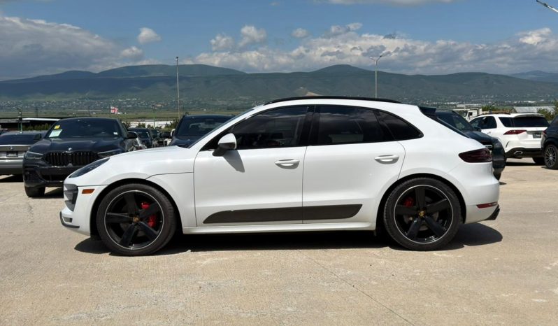 
								2016 Porsche Macan full									