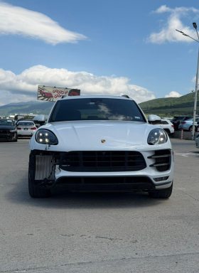 2016 Porsche Macan