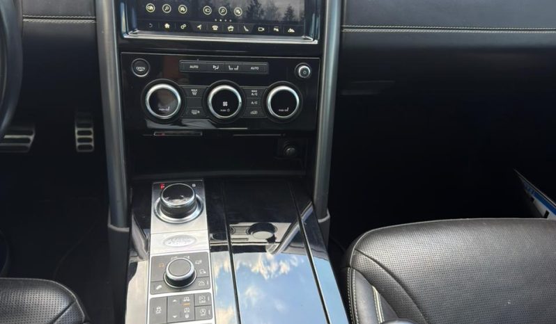 
								2017 Land Rover Discovery full									