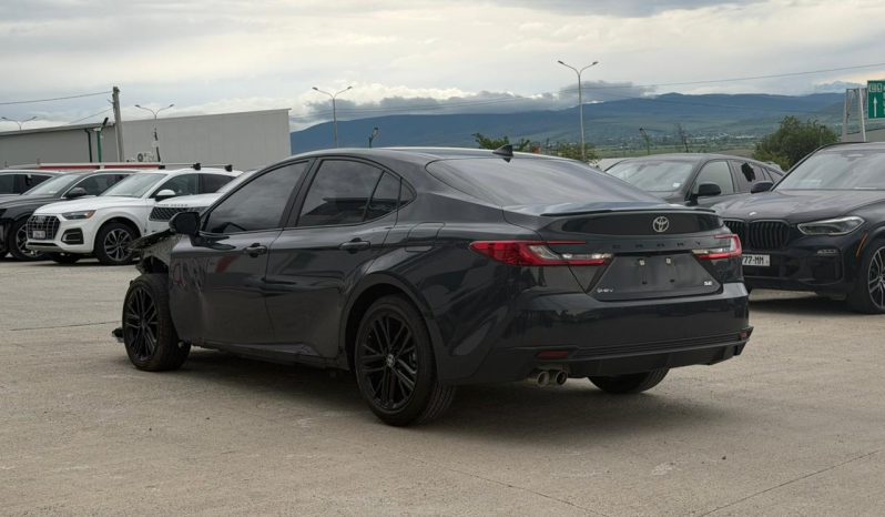 
								2025 Toyota Camry full									