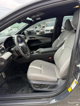 
										2025 Toyota Camry full									