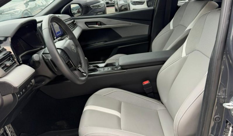 
								2025 Toyota Camry full									