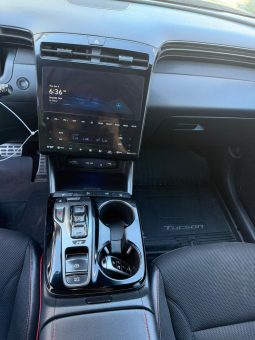 
										Hyundai Tucson Hybrid full									