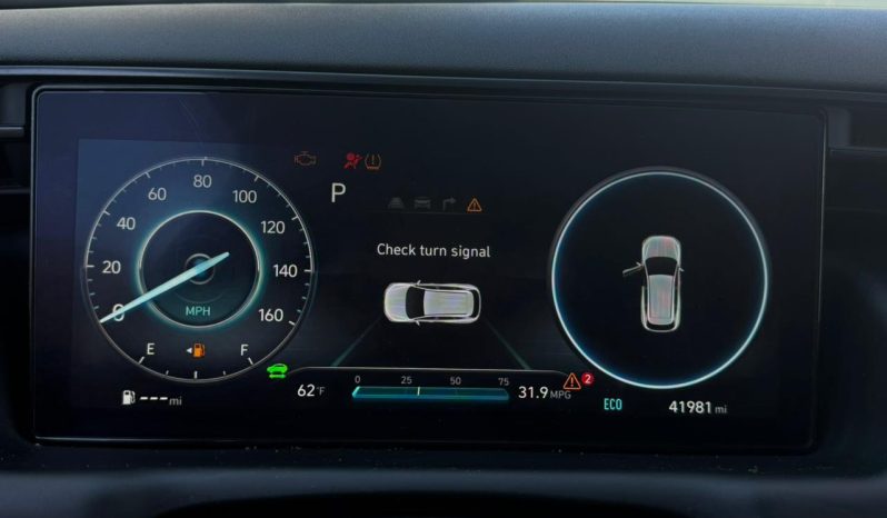 
								Hyundai Tucson Hybrid full									