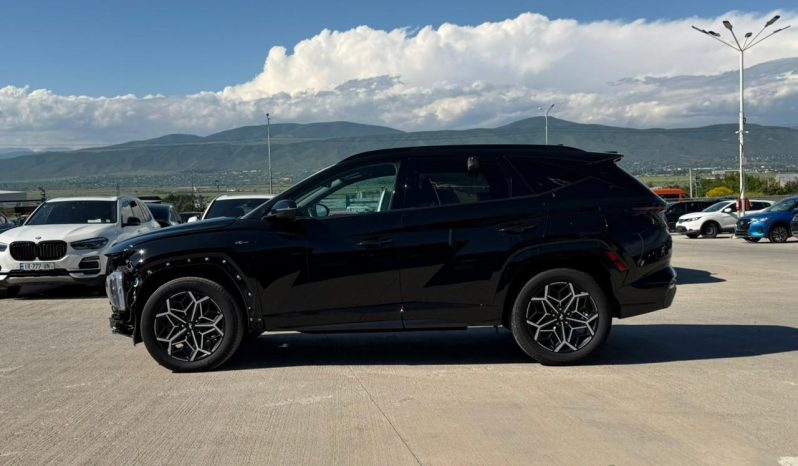 
								Hyundai Tucson Hybrid full									