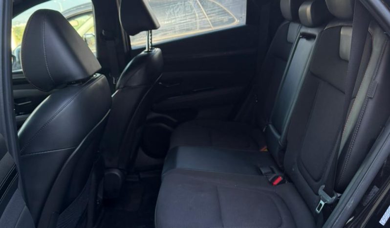 
								Hyundai Tucson Hybrid full									
