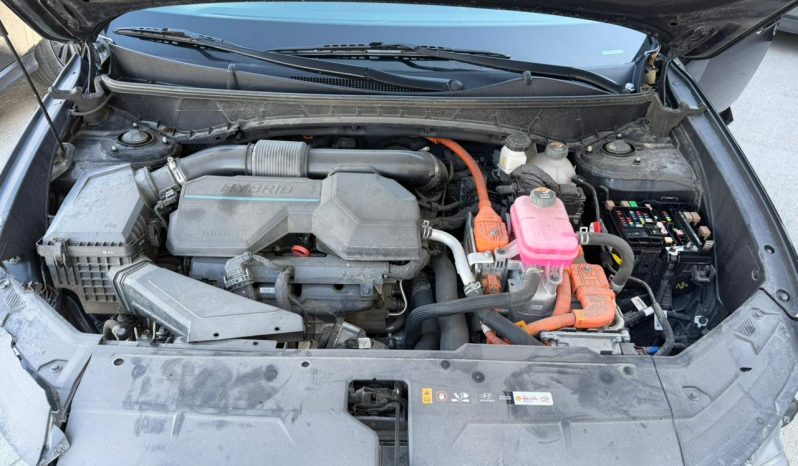 
								Hyundai Tucson Hybrid full									