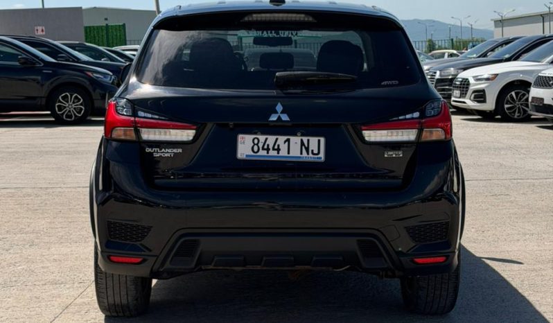 
								Mitsubishi Outlander Sport full									