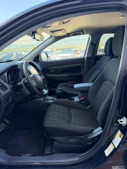 
										Mitsubishi Outlander Sport full									