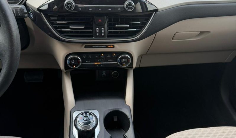 
								Ford Escape full									
