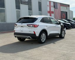 
										Ford Escape full									