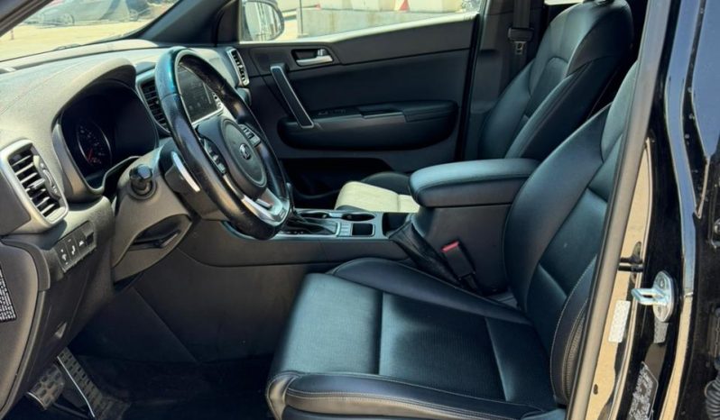 
								KIA Sportage full									
