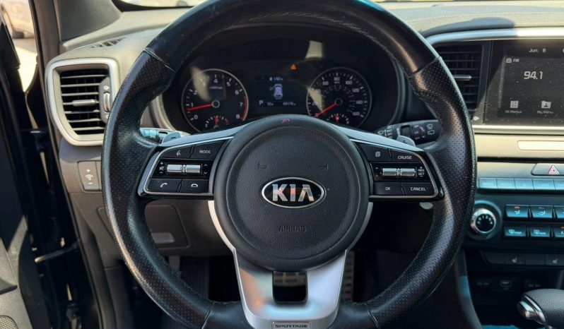
								KIA Sportage full									
