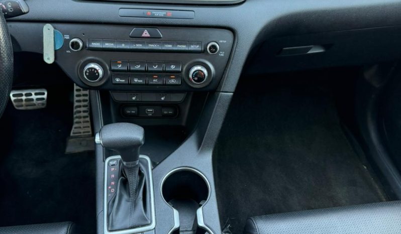 
								KIA Sportage full									