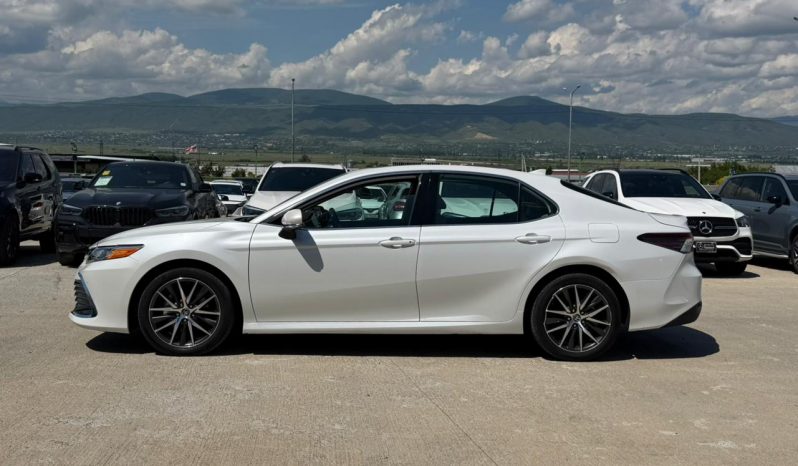 
								2021 Toyota Camry full									