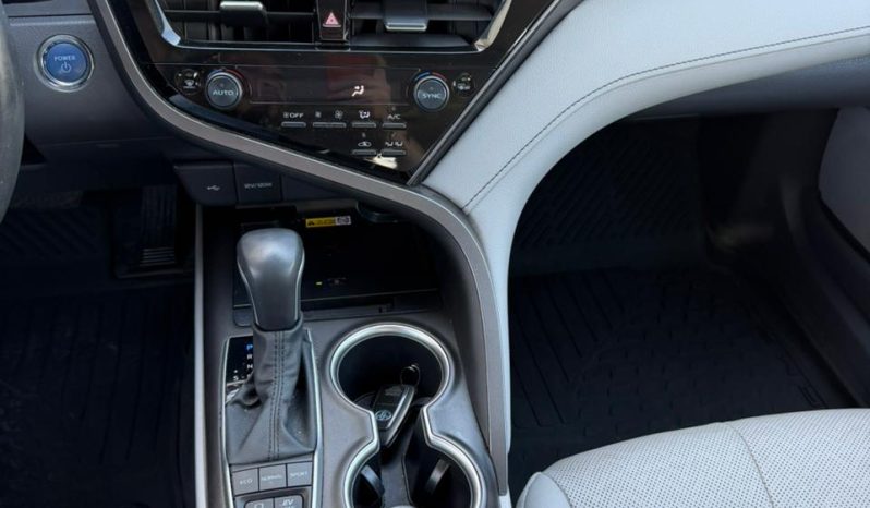 
								2021 Toyota Camry full									