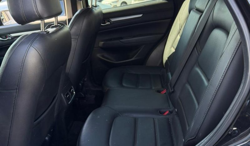 
								2022 Mazda CX-5 full									