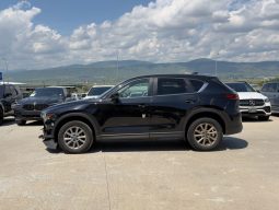 
										2022 Mazda CX-5 full									