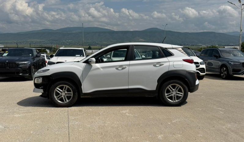 
								Hyundai Kona full									
