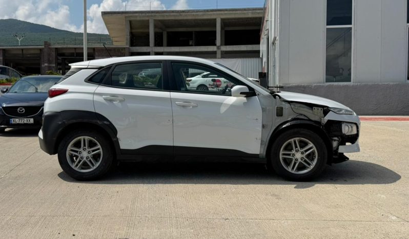 
								Hyundai Kona full									