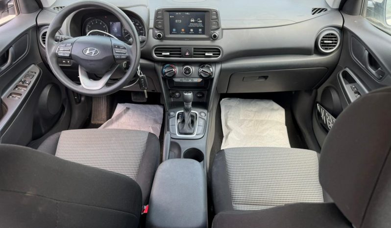 
								Hyundai Kona full									