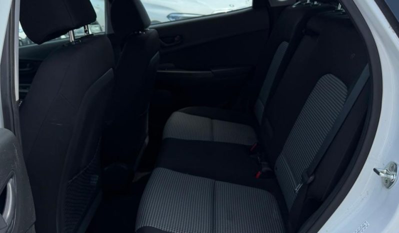 
								Hyundai Kona full									