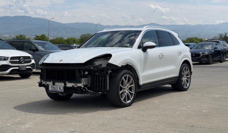 
								2019 Porsche Cayenne full									