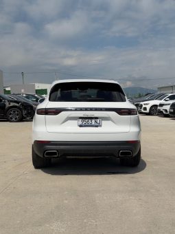 
										2019 Porsche Cayenne full									
