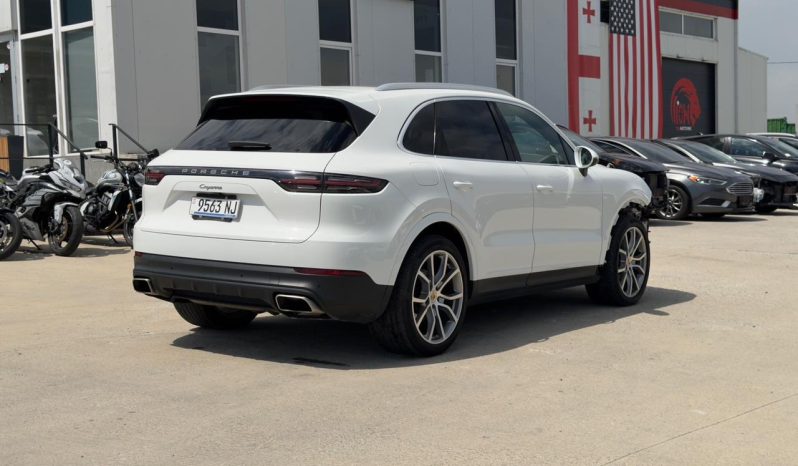
								2019 Porsche Cayenne full									