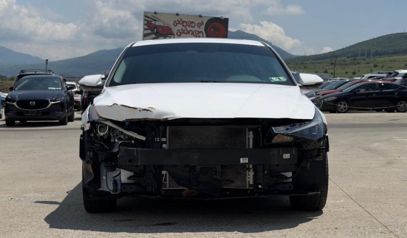 
								Hyundai Elantra full									