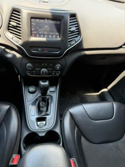 
										2019 Jeep Cherokee full									