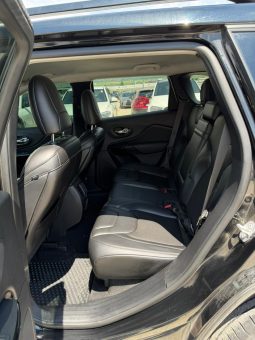 
										2019 Jeep Cherokee full									
