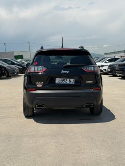 
										2019 Jeep Cherokee full									