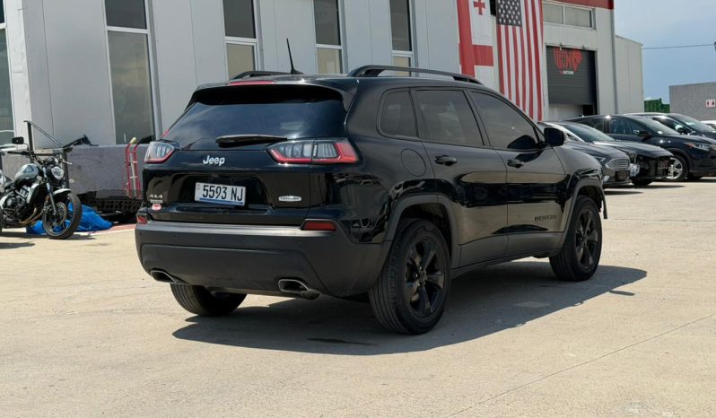 
								2019 Jeep Cherokee full									