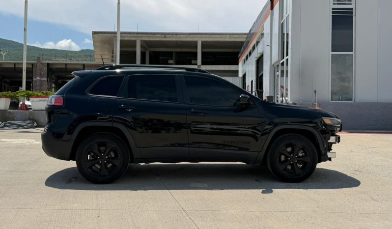 
								2019 Jeep Cherokee full									