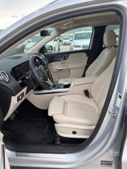
										Mercedes-Benz GLA-Class full									