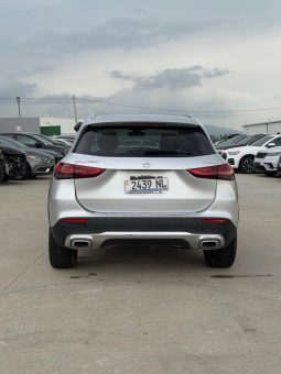 
										Mercedes-Benz GLA-Class full									