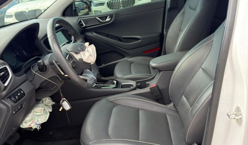 
								Hyundai Ioniq full									