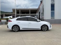 
										Hyundai Ioniq full									