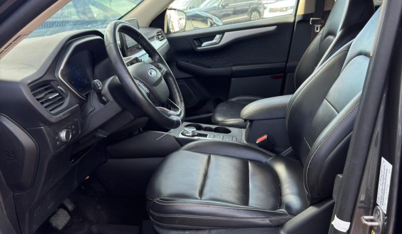
								2020 Ford Escape, Se Sport Hybrid full									