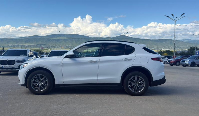 
								2022 Alfa Romeo Stelvio full									