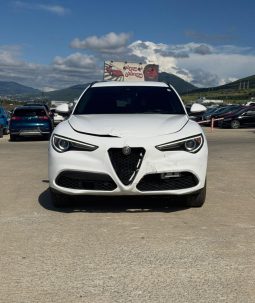 
										2022 Alfa Romeo Stelvio full									
