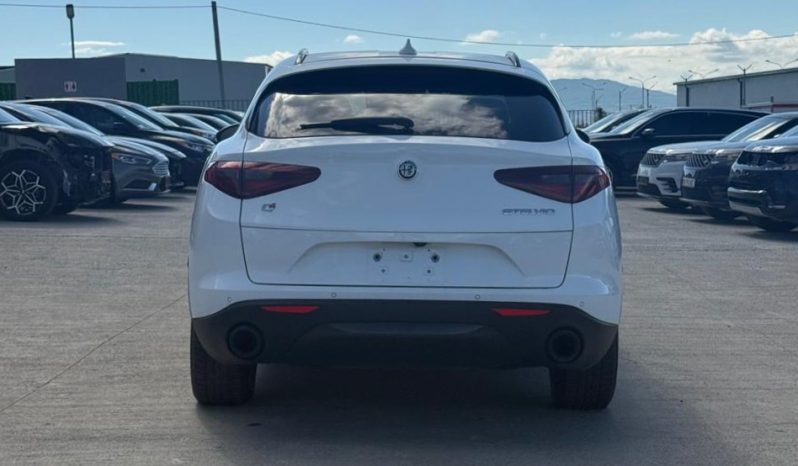 
								2022 Alfa Romeo Stelvio full									