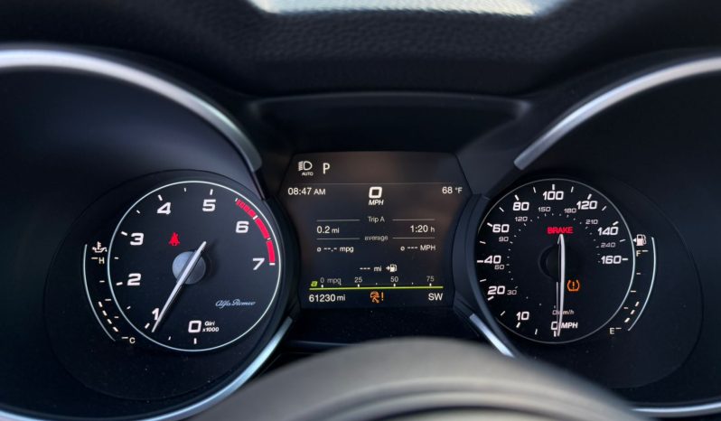 
								2022 Alfa Romeo Stelvio full									