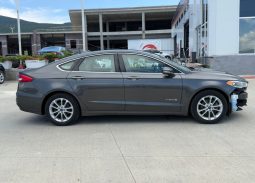 
										Ford Fusion Hybrid full									