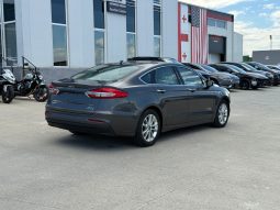 
										Ford Fusion Hybrid full									