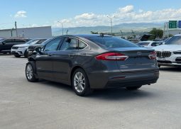 
										Ford Fusion Hybrid full									