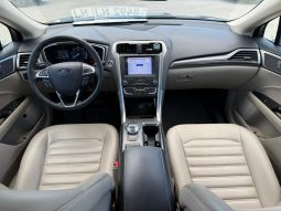 
										Ford Fusion Hybrid full									